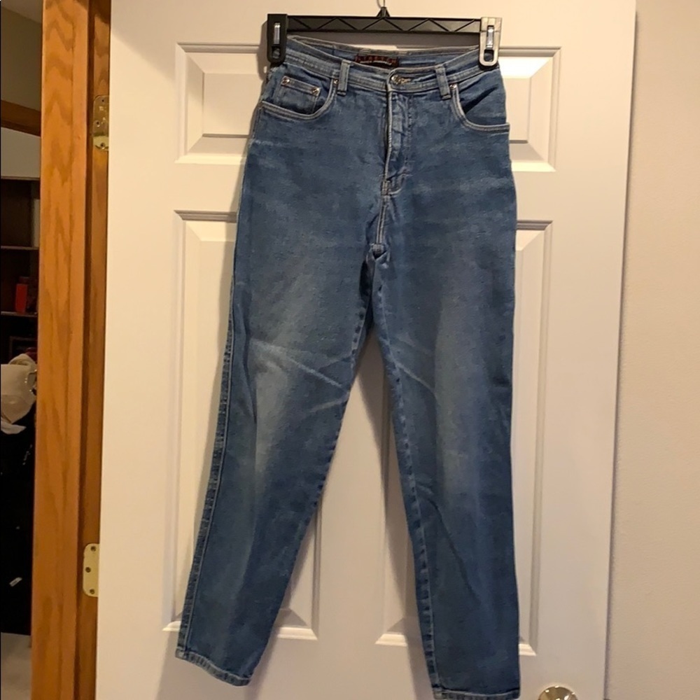 Gloria Vanderbilt Stretch size 8 short
